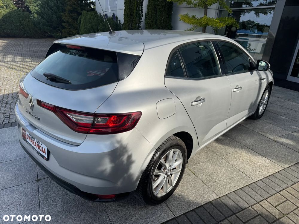 Renault Megane ENERGY TCe 100 EXPERIENCE - 24