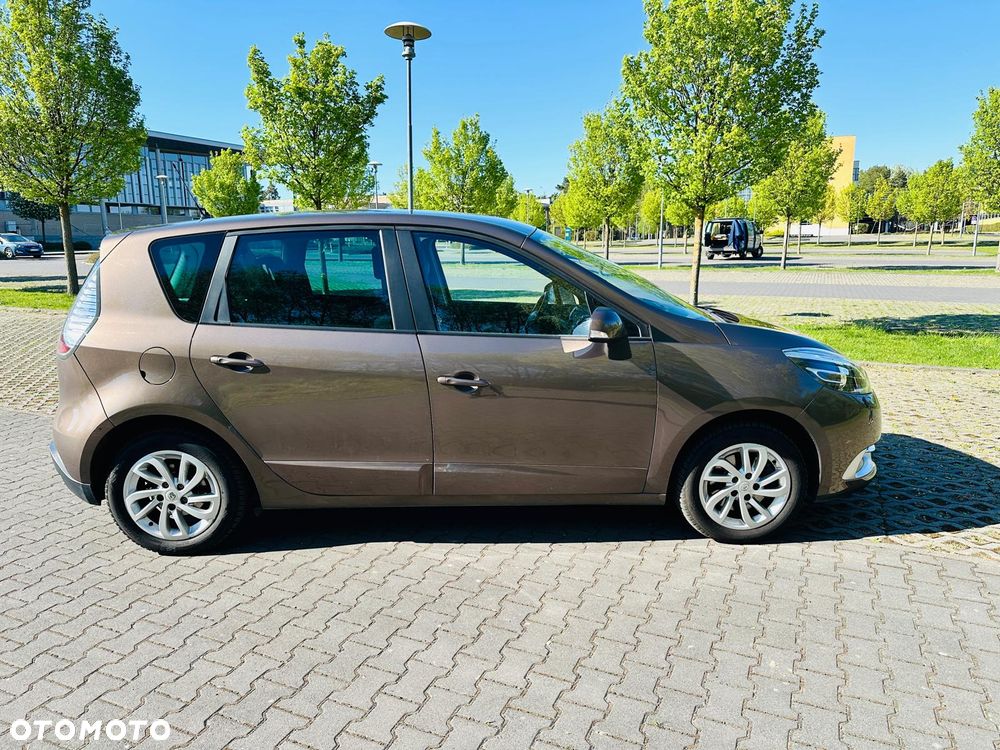 Renault Scenic 1.6 16V 110 LIMITED - 10