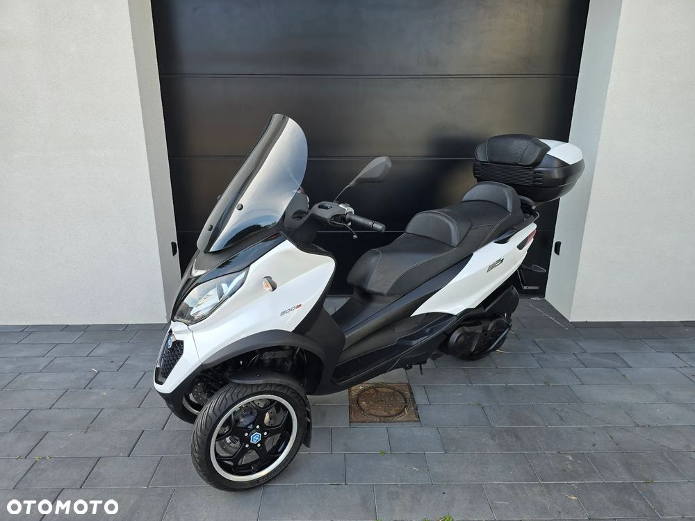 Piaggio MP-3 - 2