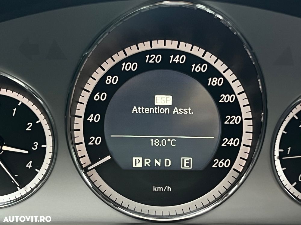 Mercedes-Benz E 250 CDI Coupe 7G-TRONIC - 31