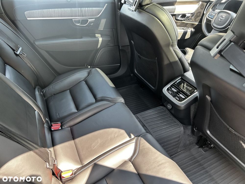Volvo S90 - 12