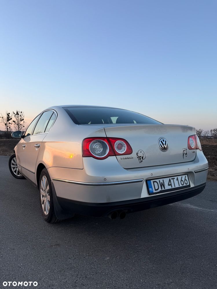 Volkswagen Passat 1.8 TSI Comfortline - 5