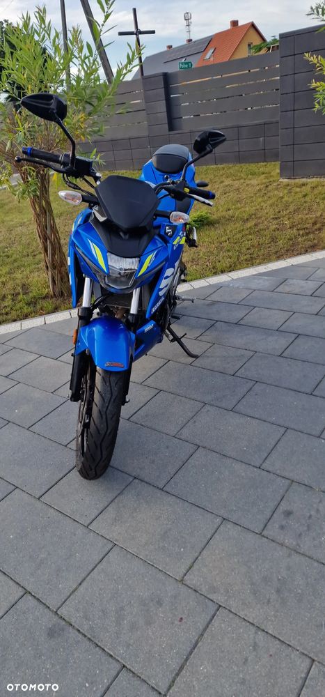 Suzuki GSX - 9