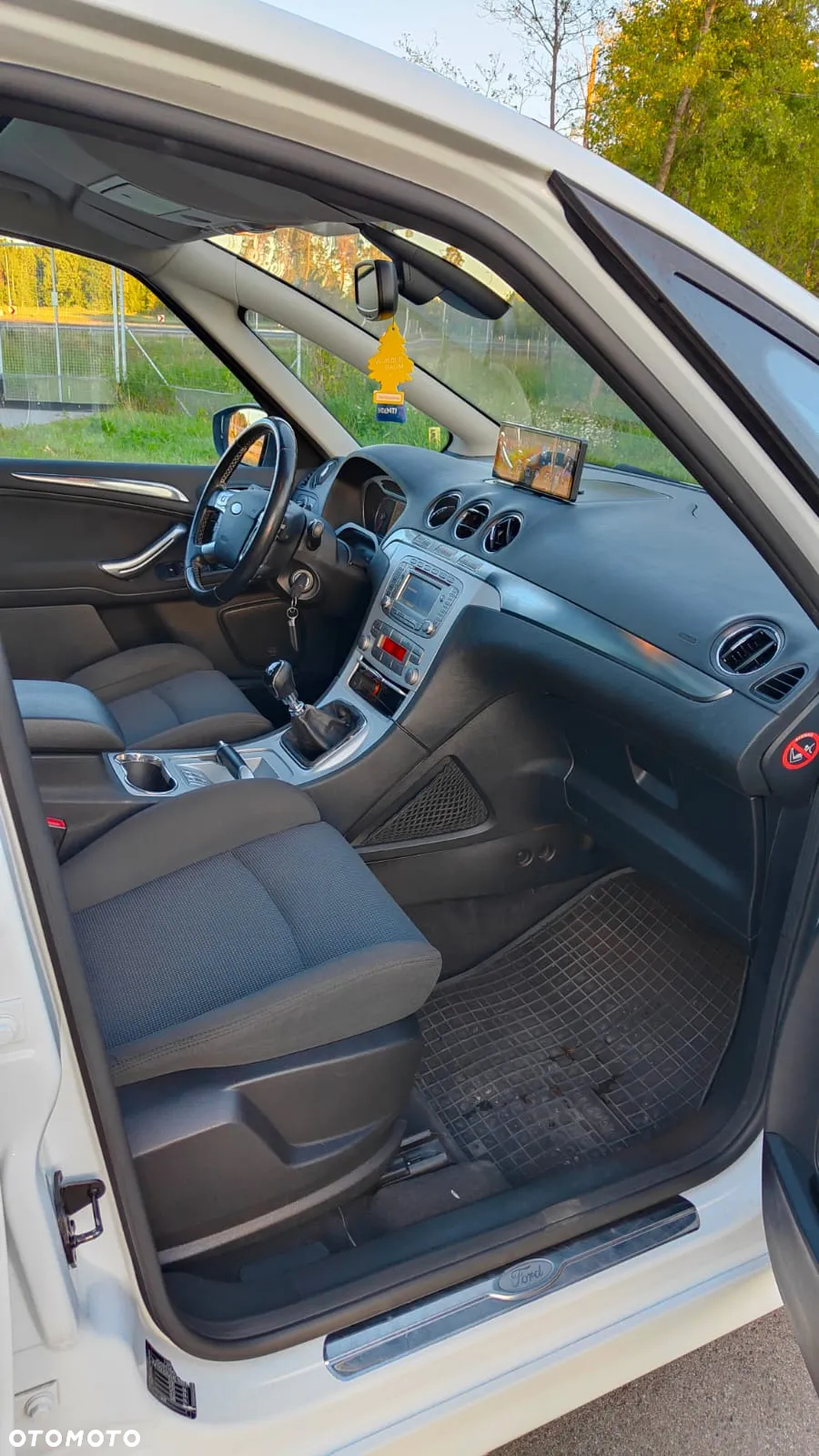 Ford S-Max 2.5 Titanium - 13