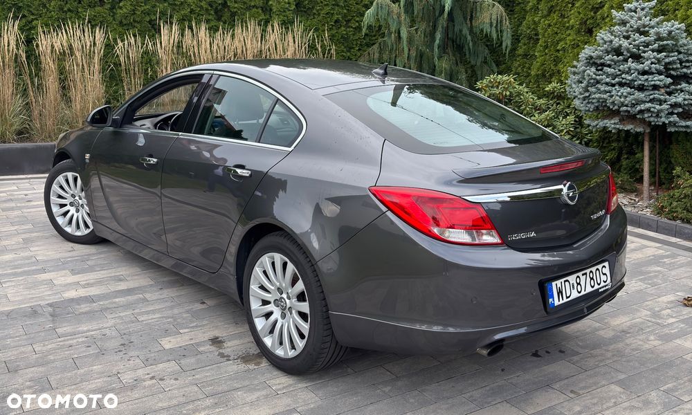 Opel Insignia - 25
