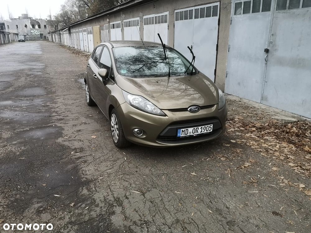 Ford Fiesta 1.25 Celebration - 40