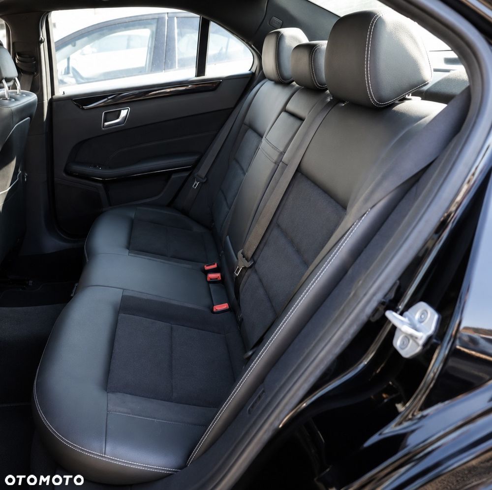 Mercedes-Benz Klasa E 300 4Matic 7G-TRONIC Avantgarde - 6