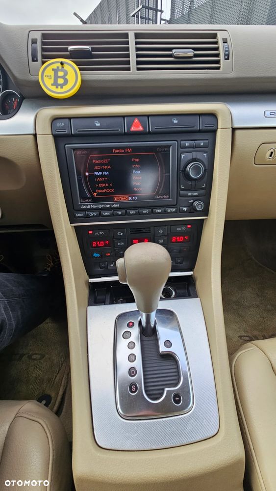 Audi A4 Limousine 2.0T FSI Quattro Tiptr - 11