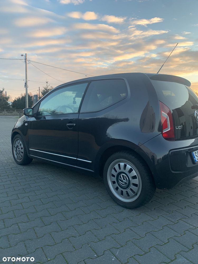 Volkswagen up! black - 6