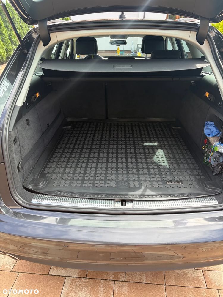 Audi A6 Avant - 14