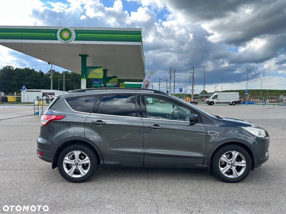 Ford Escape 2.0 EcoBoost FWD Titanium - 11