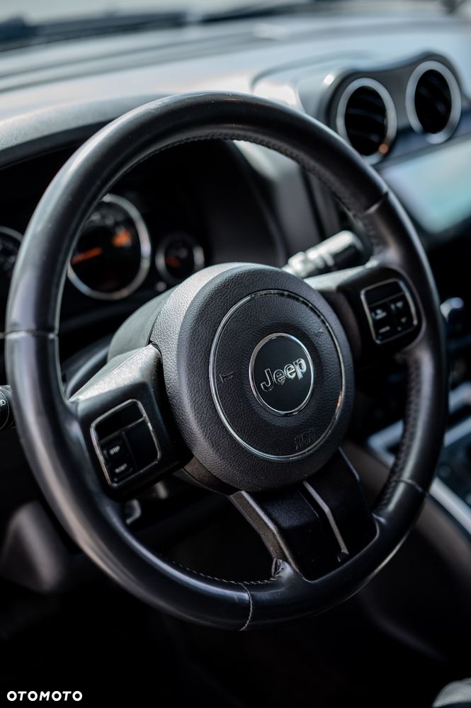 Jeep Compass - 26