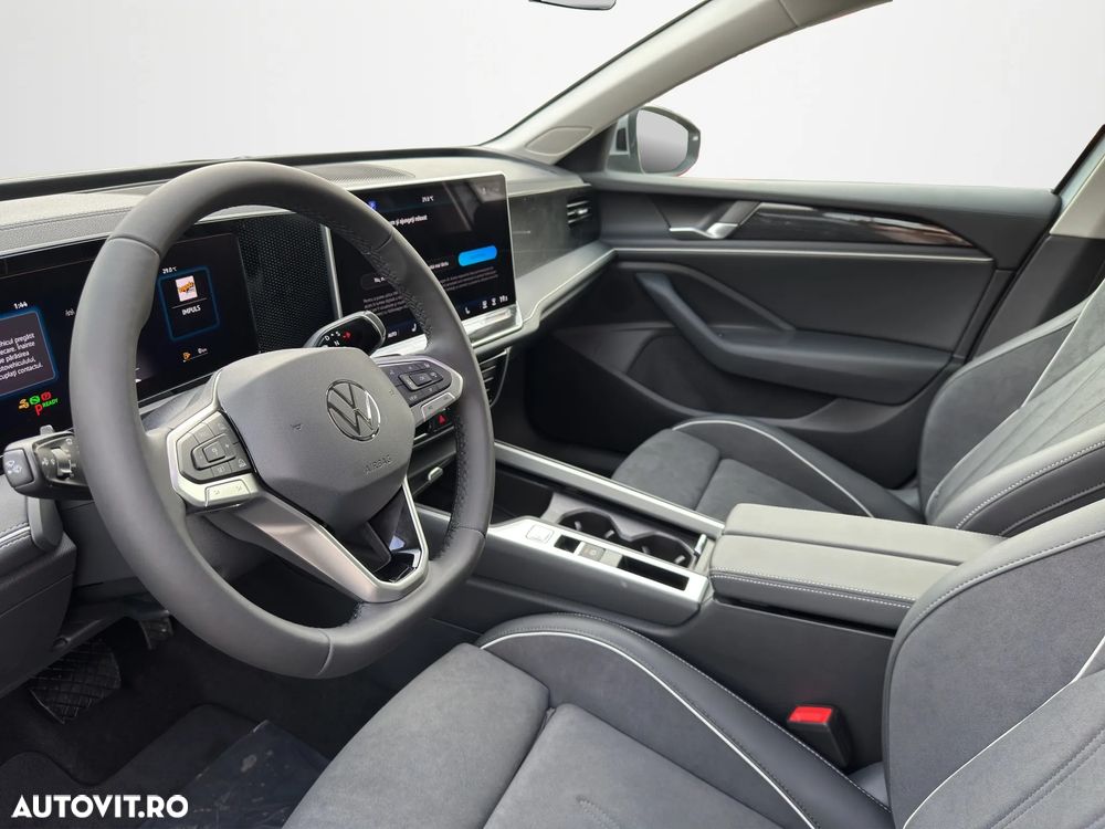 Volkswagen Passat Variant 1.5 eTSI DSG MHEV Business - 11