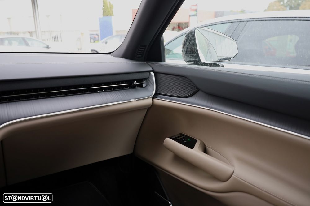 Volvo EX90 104 kWh Single Motor Core - 29