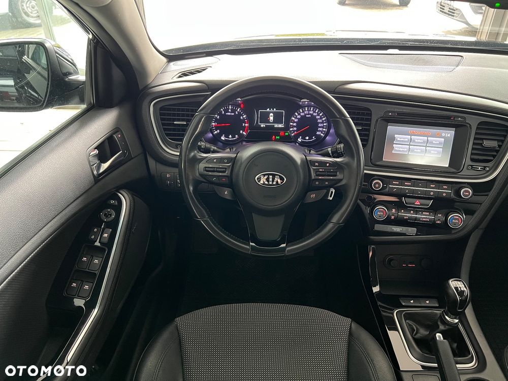 Kia Optima 2.0 L - 35
