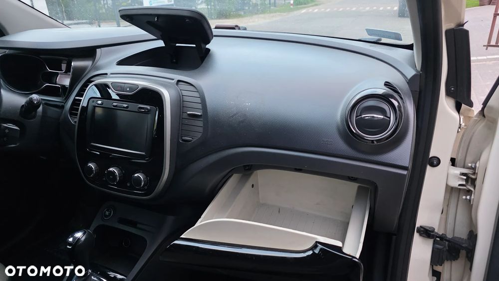Renault Captur 1.2 TCe Helly Hansen EDC - 16