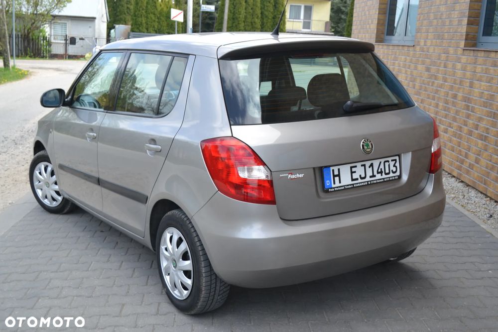 Skoda Fabia 1.4 16V Ambiente - 14