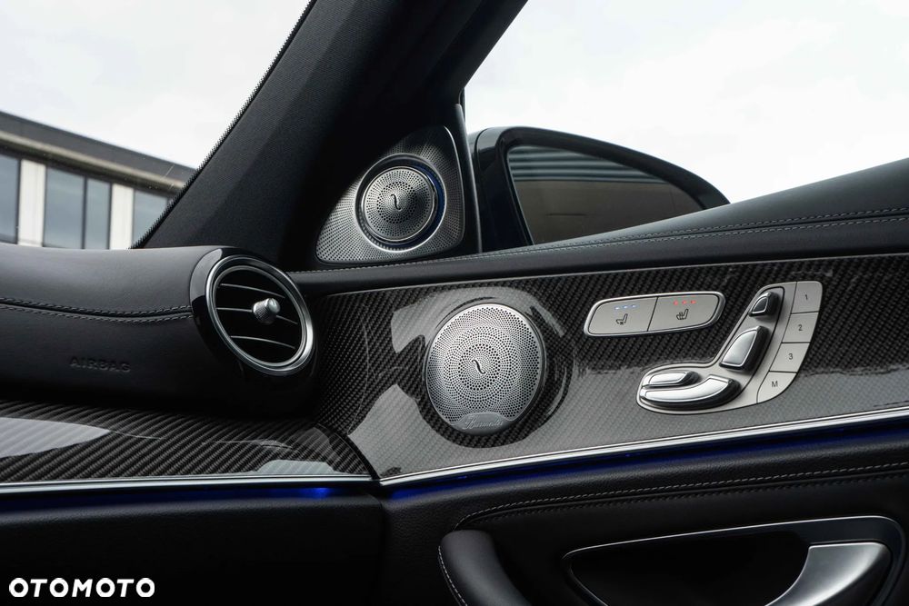 Mercedes-Benz Klasa E AMG 63 S 4-Matic+ - 22