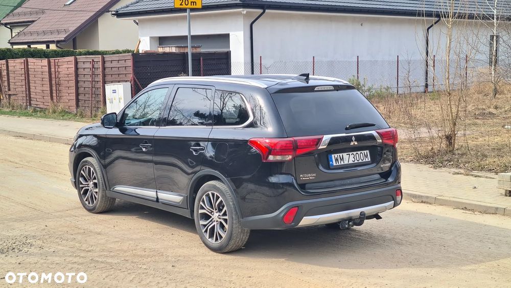Mitsubishi Outlander 2.0 Intense 2WD CVT - 16