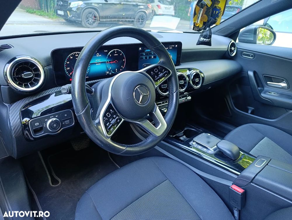 Mercedes-Benz CLA 180 - 12