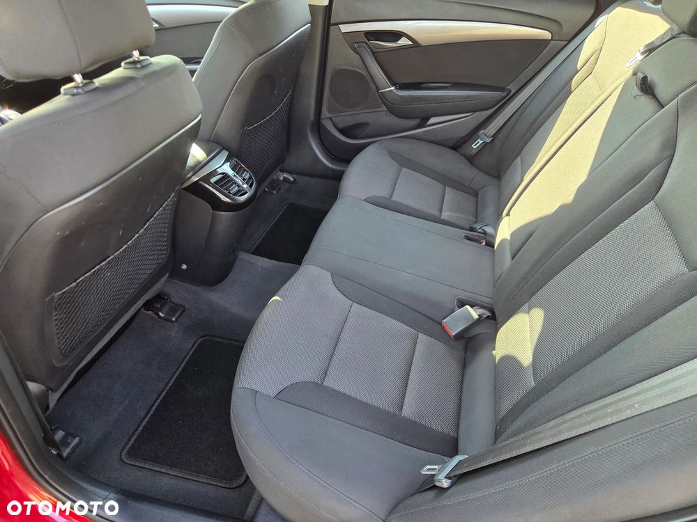 Hyundai i40 1.7 CRDi Comfort + - 9