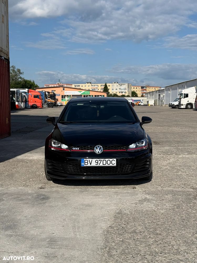 Volkswagen Golf 2.0 TSI BMT DSG GTI - 9