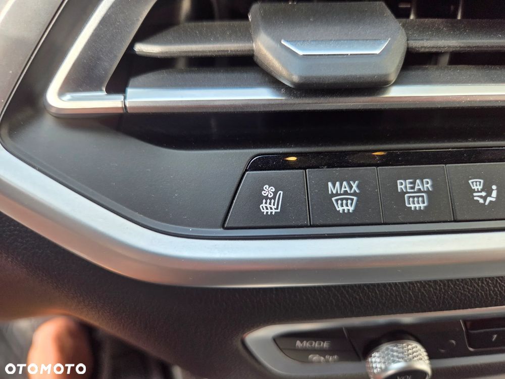 BMW X5 xDrive40d mHEV sport - 28