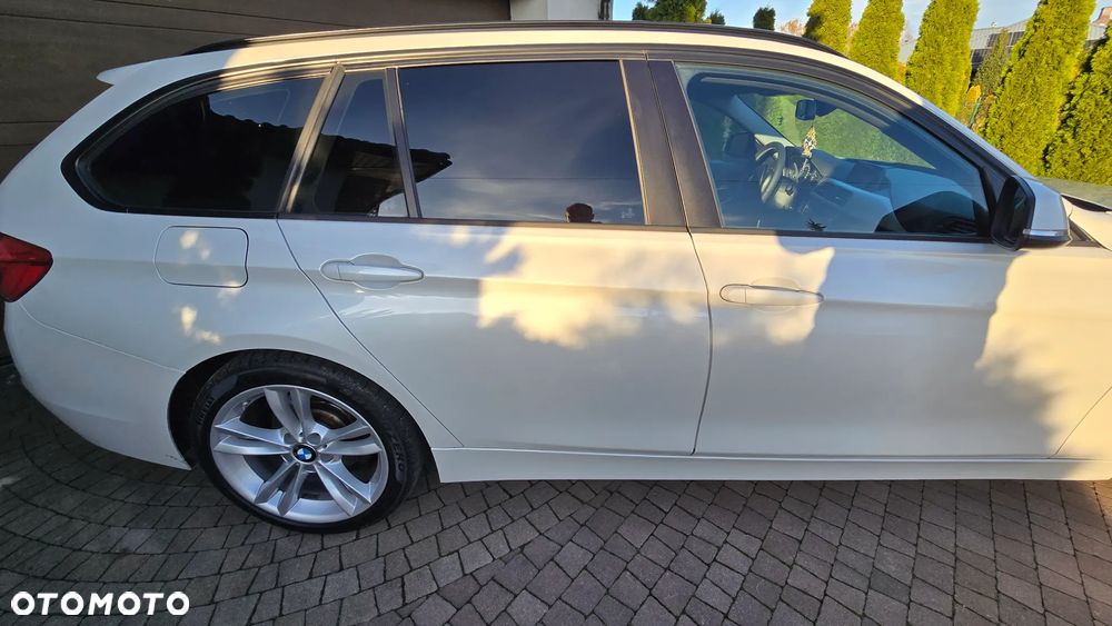 BMW Seria 3 318d - 21