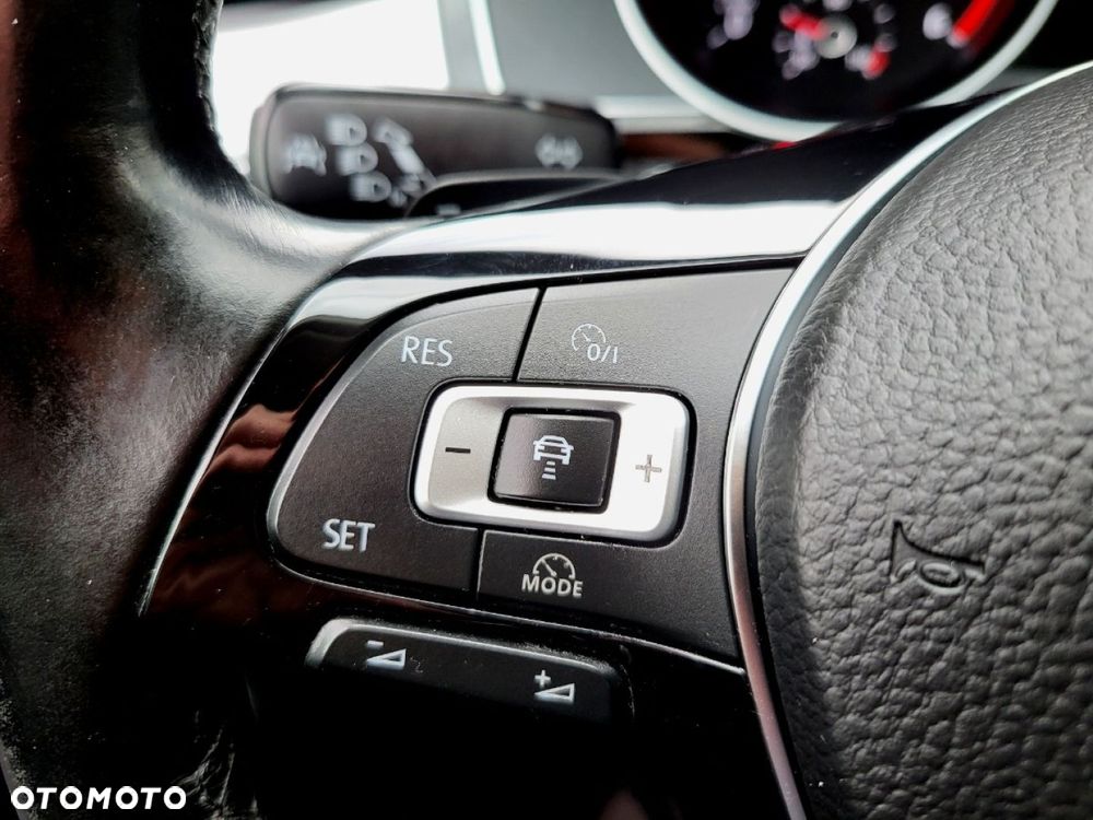 Volkswagen Passat - 40