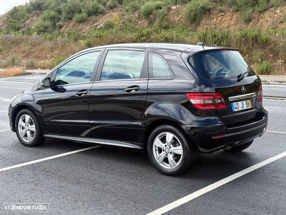 Mercedes-Benz B 180 CDI - 9