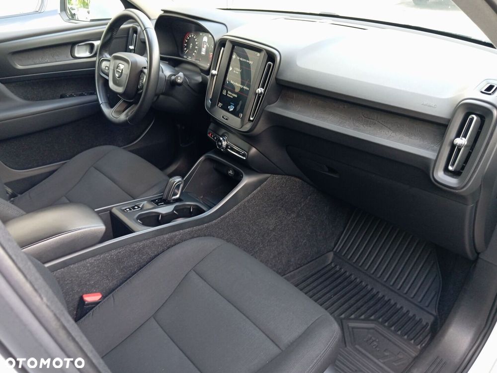 Volvo XC 40 T4 - 11