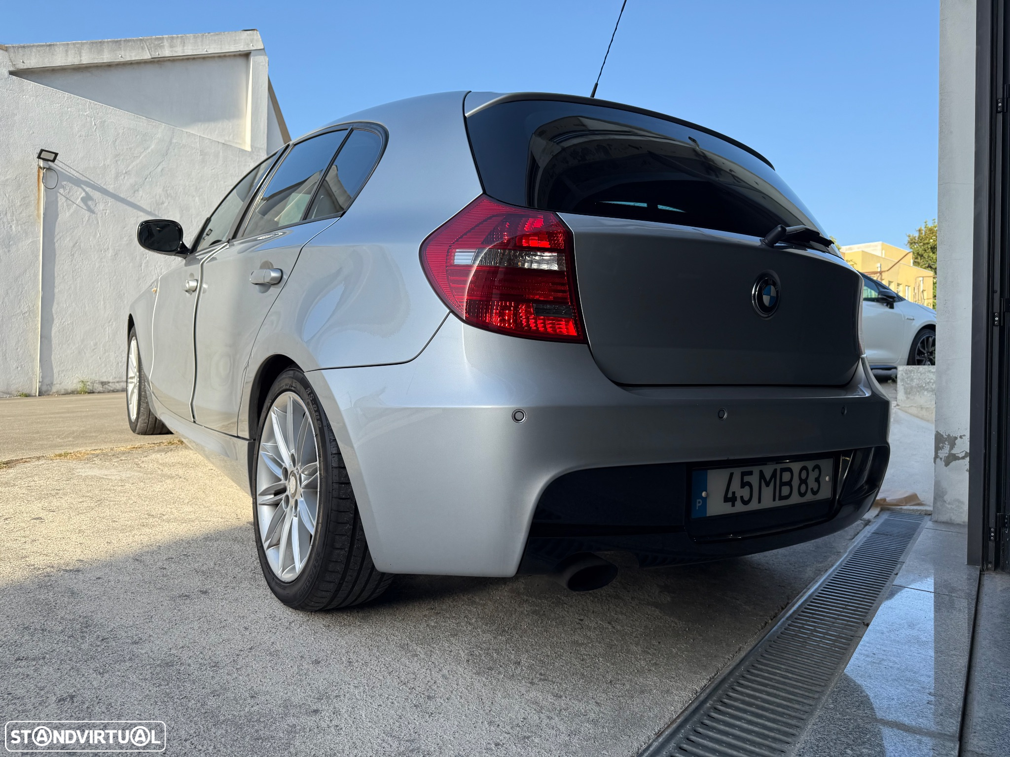 BMW 116 d Pack M - 22