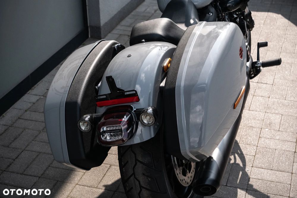 Harley-Davidson Softail Low Rider - 13