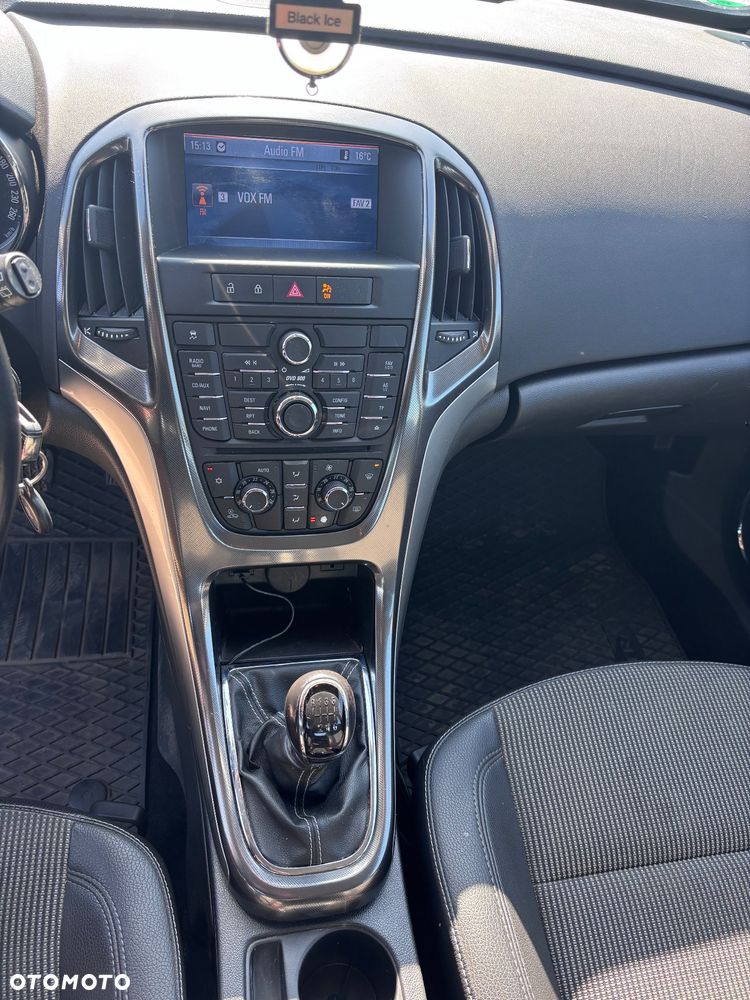 Opel Astra 1.7 CDTI DPF Cosmo - 11