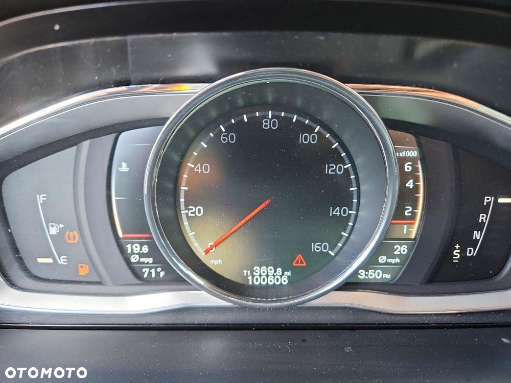 Volvo XC 70 T5 AWD Momentum - 9