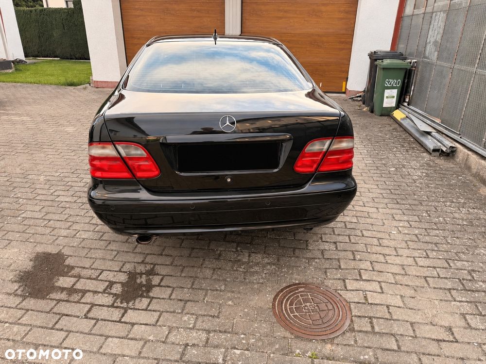 Mercedes-Benz CLK - 7