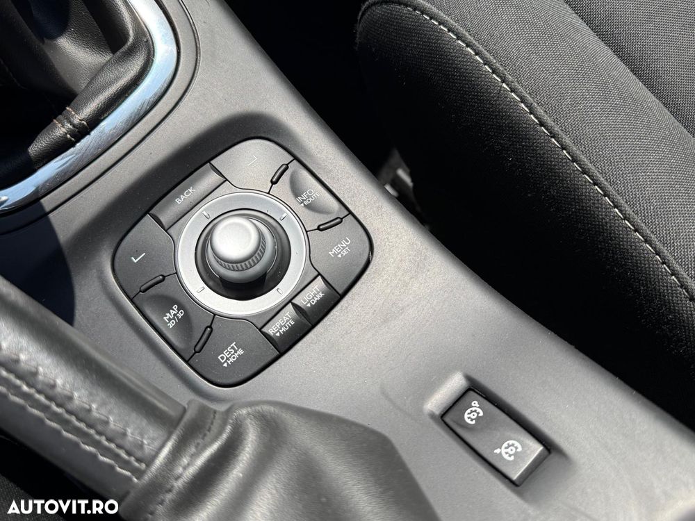 Renault Megane ENERGY TCe 115 Start & Stop LIMITED - 16