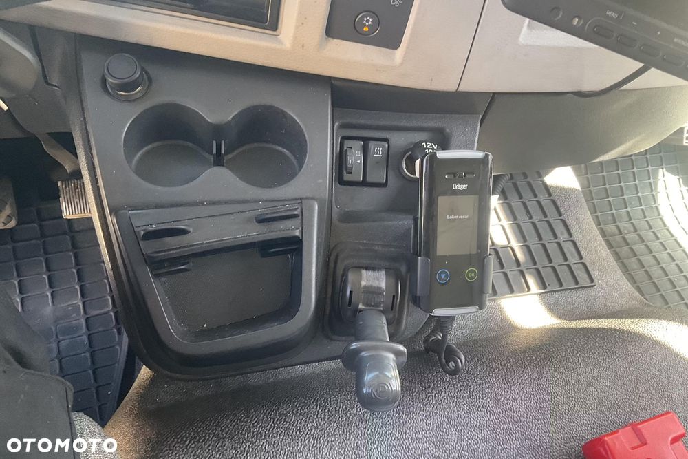 Volvo FL240 18EuroPalet Izoterma dmc 11.990 lub 14t lub 15,5t winda ZEPRO - 13