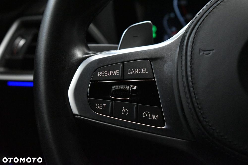 BMW Seria 3 - 12