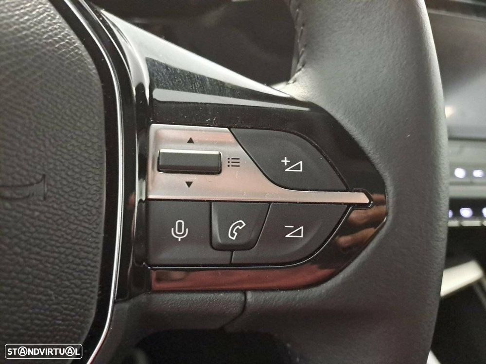 Peugeot 308 1.2 Hybrid Style e-DCS6 - 17