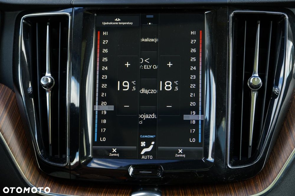 Volvo XC 60 - 21
