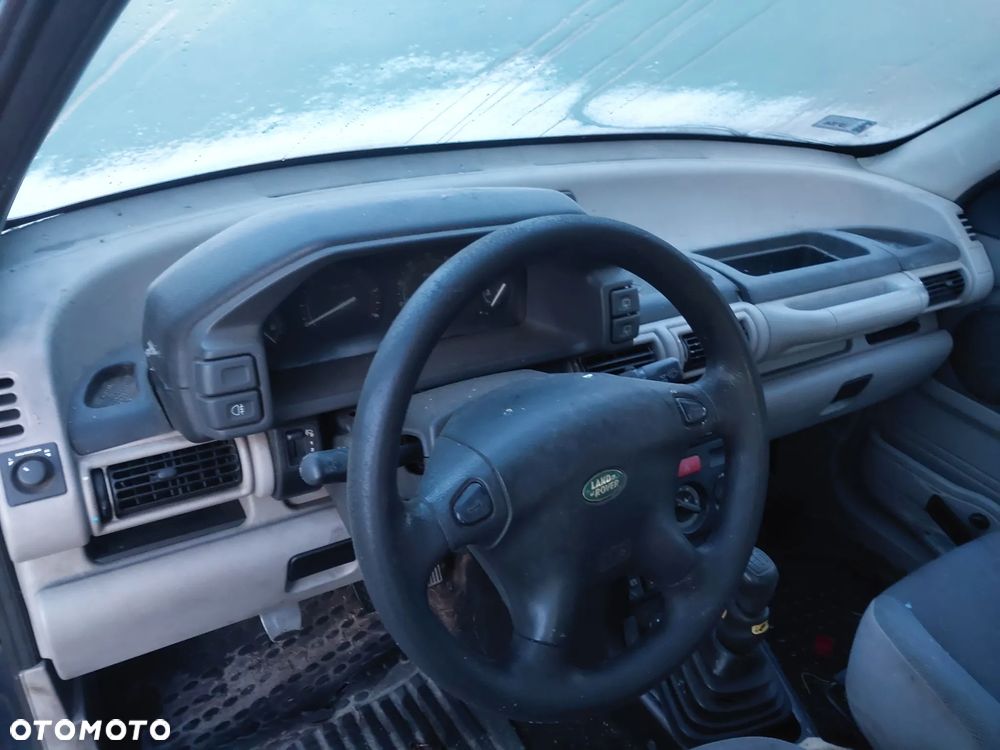 Land Rover Freelander I silnik 2.0 diesel T4D M47 drzwi maska klapa zderzak błotnik 644 mechanizm szyby alufelgi zwrotnica dyfer skrzynia biegów wał nadkole listwa szyberdach panel fotel maglownica sterownik zegary hak holowniczy sprężarka klimatyzacji wspomagania CAŁY NA CZĘŚCI WSZYSTKIE CZĘŚCI - 15