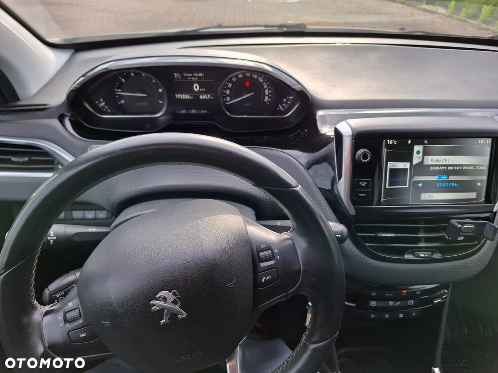 Peugeot 2008 1.6 VTi Allure - 15
