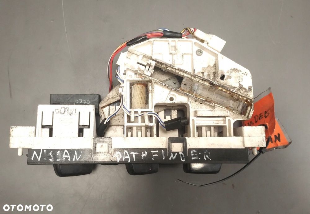 NISSAN PATHFINDER R50 98-04 r. PANEL NAWIEWU KLIMATYZACJI EU * - 2