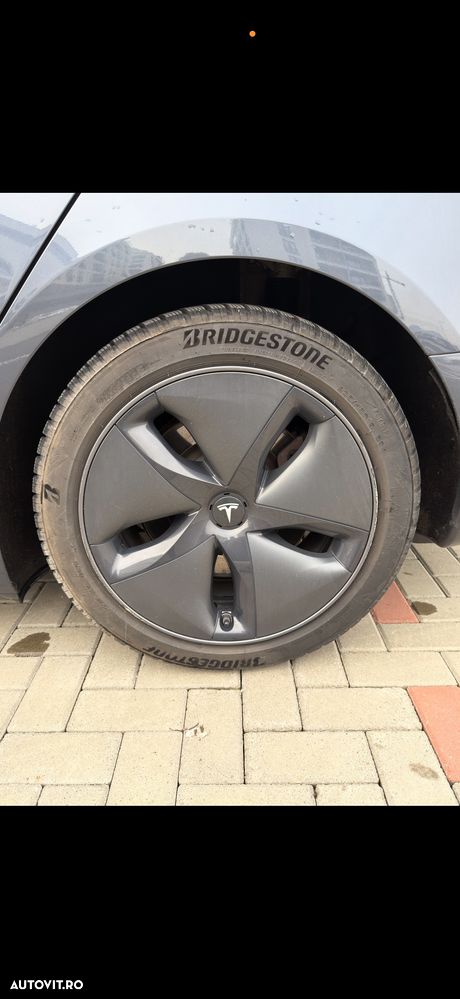 Tesla Model 3 Langstreckenbatterie Allradantrieb Dual Motor - 11