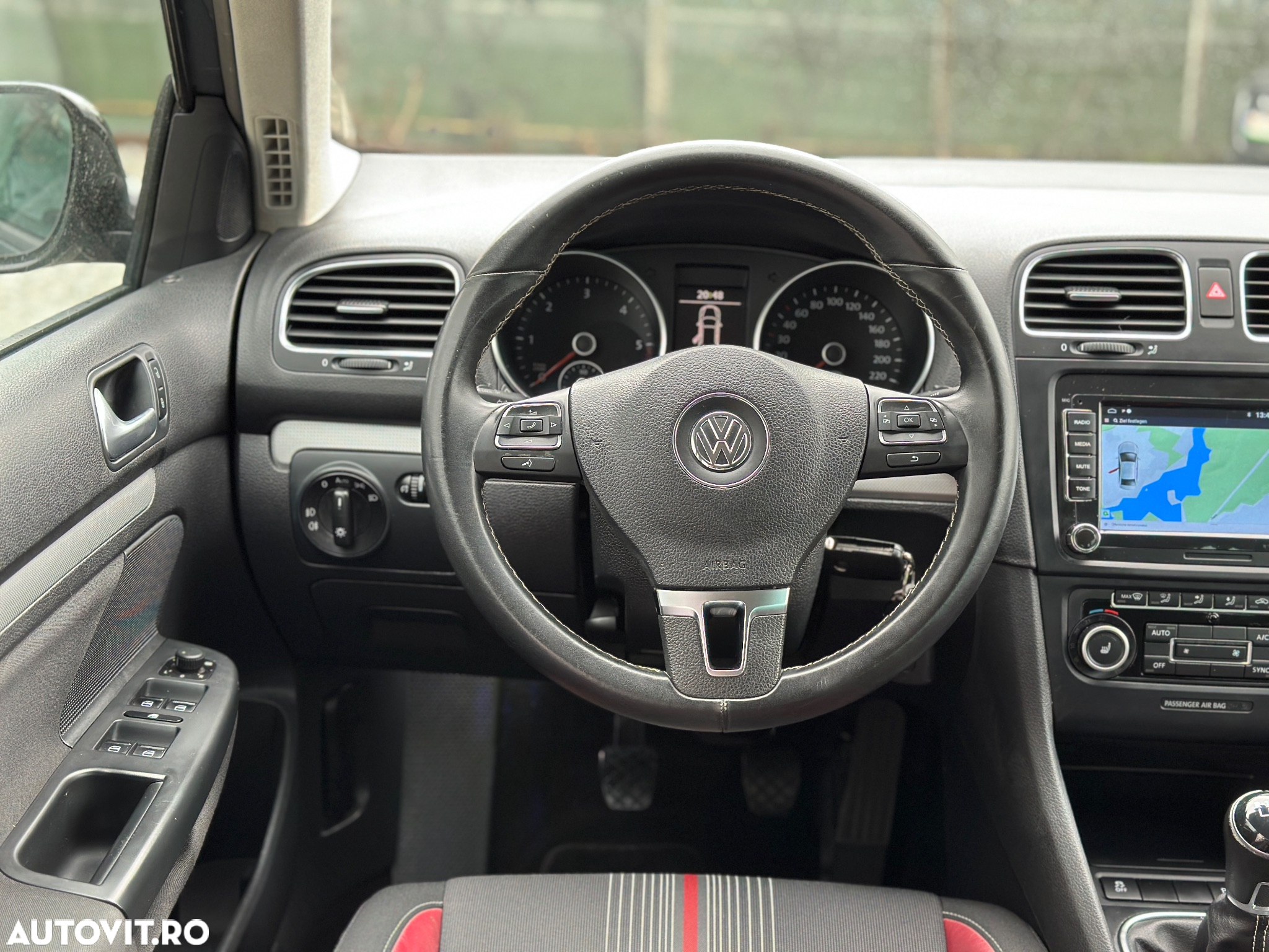 Volkswagen Golf 1.6 TDI DPF MATCH - 36