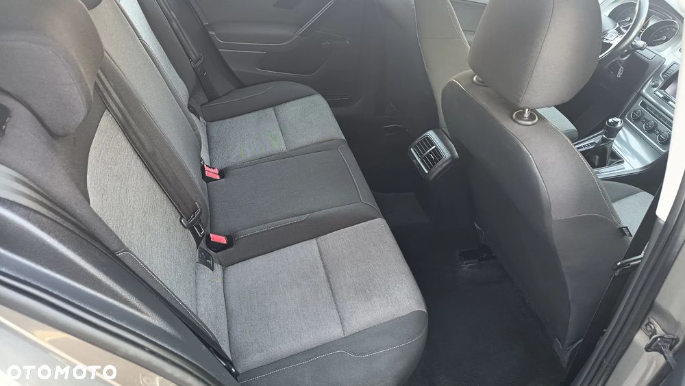 Volkswagen Golf 1.6 TDI BlueMotion Technology Comfortline - 20