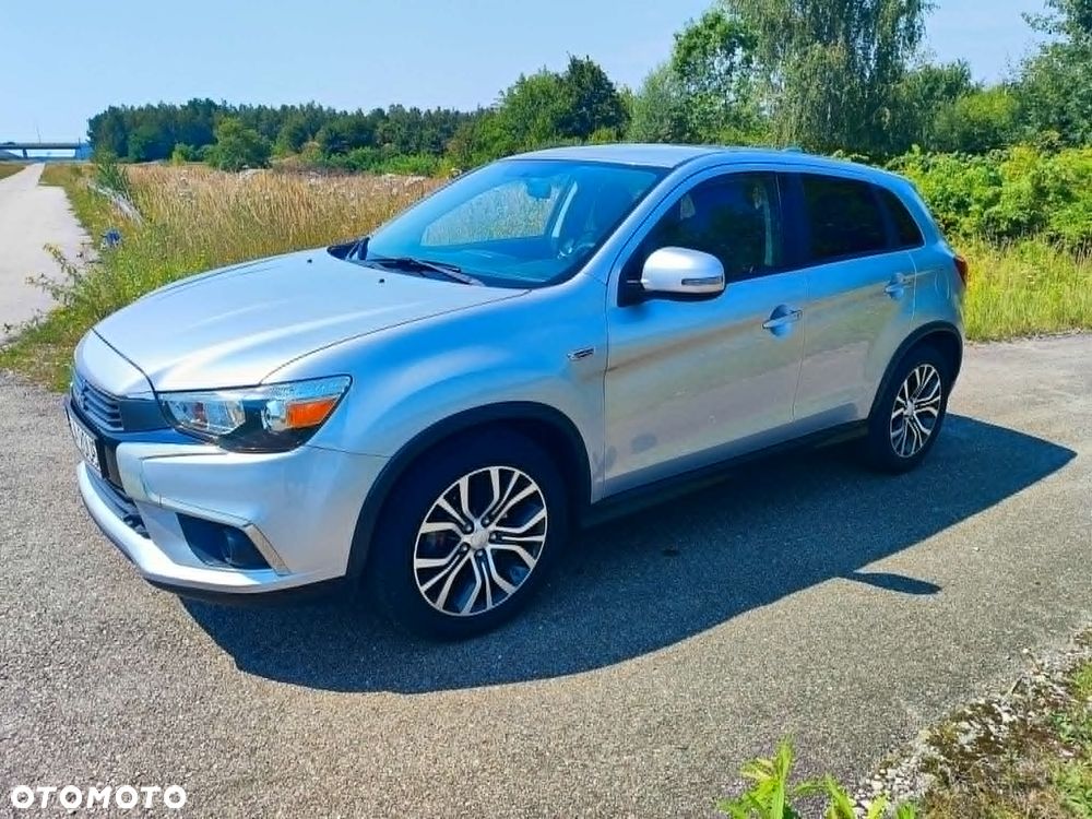 Mitsubishi Outlander - 1