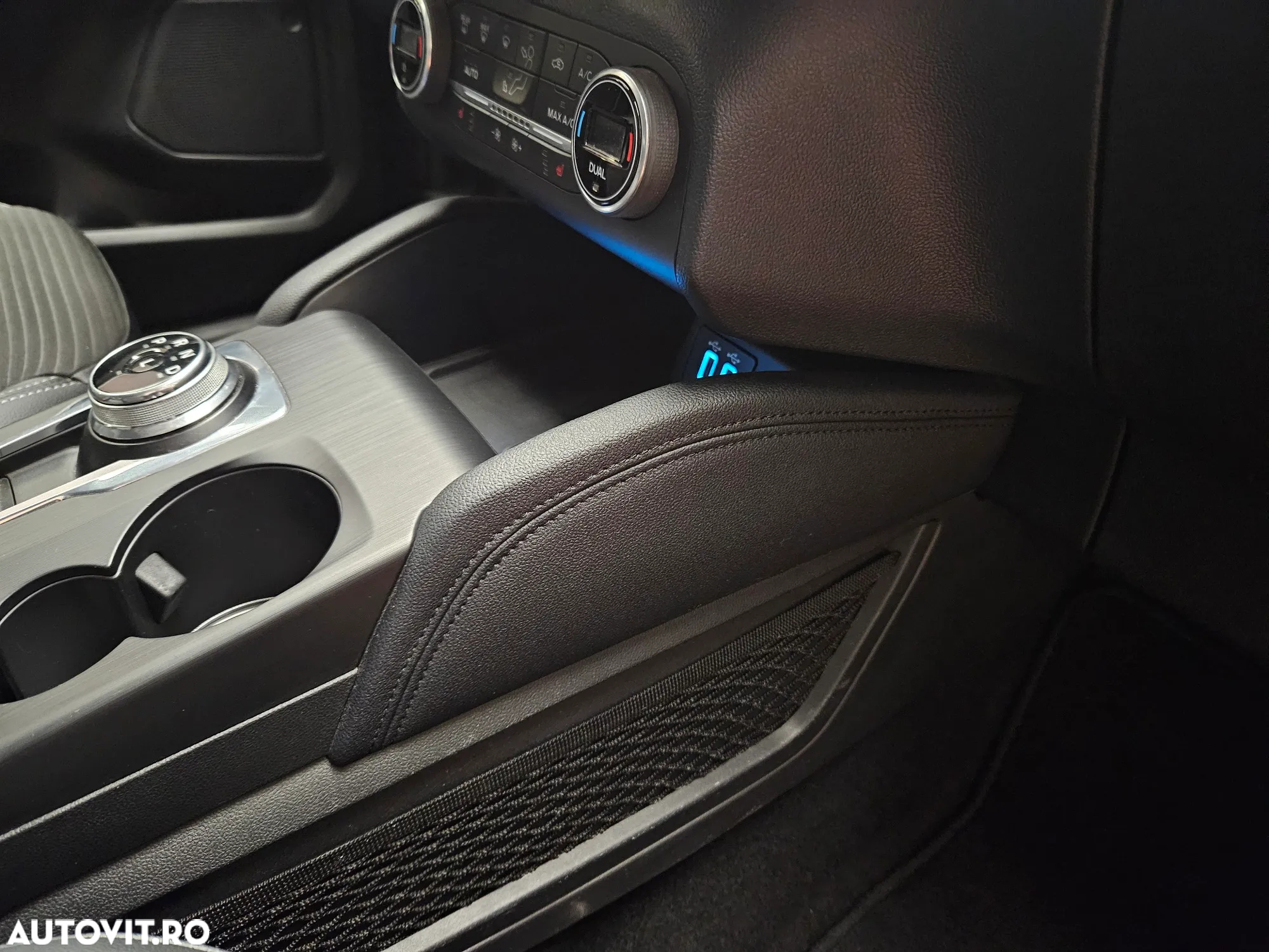 Ford Kuga 2.0 EcoBlue A8 AWD Titanium X - 22
