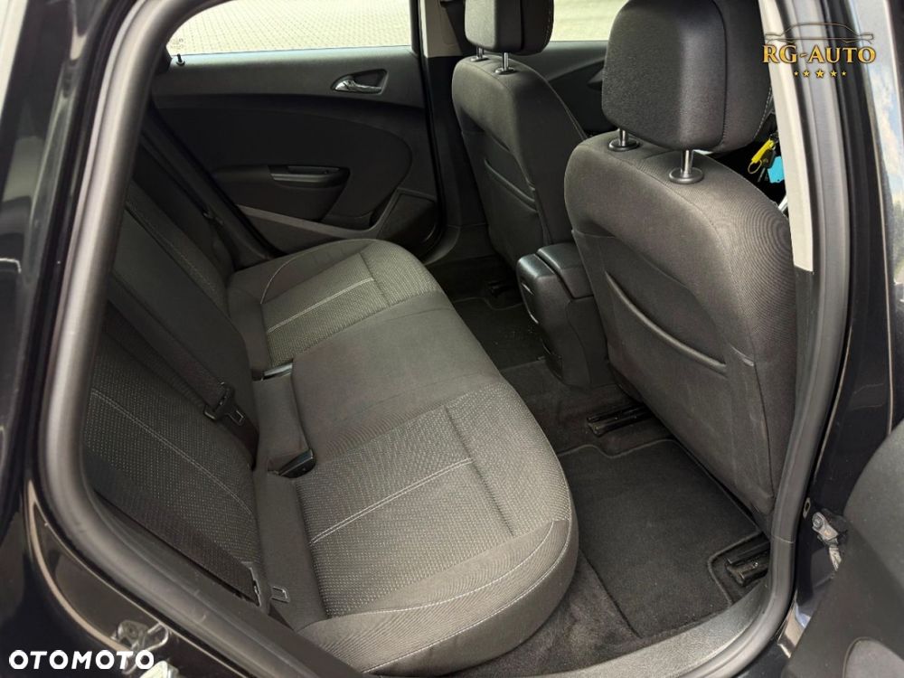 Opel Astra - 35